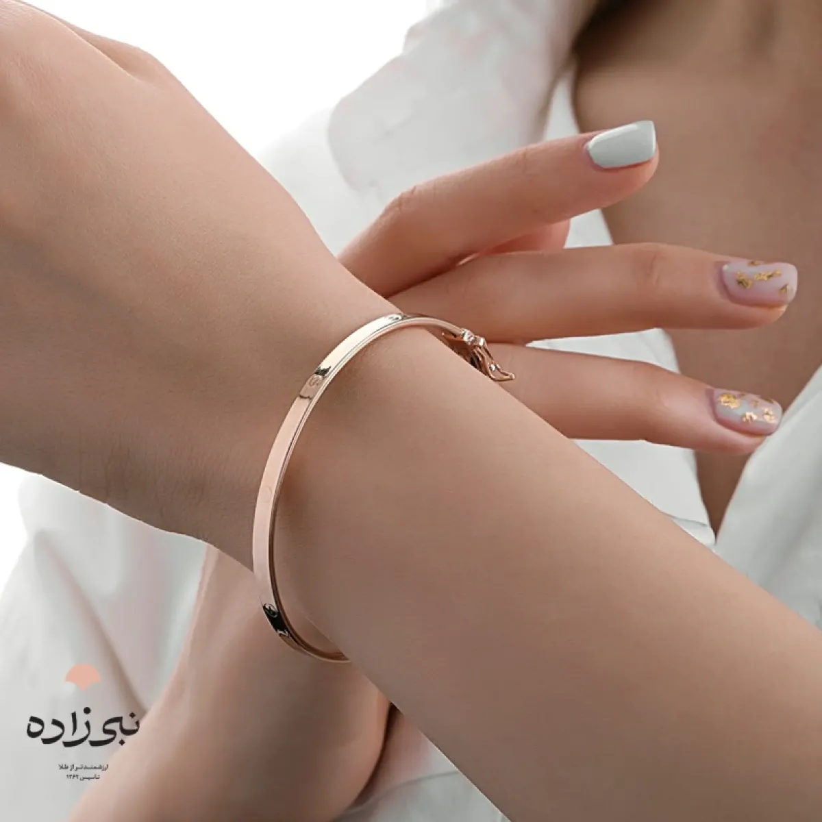 دستبند النگویی کارتیه رزگلد B073